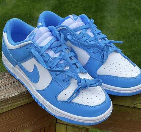 Buy and Sell Nike Dunk Sneakers .